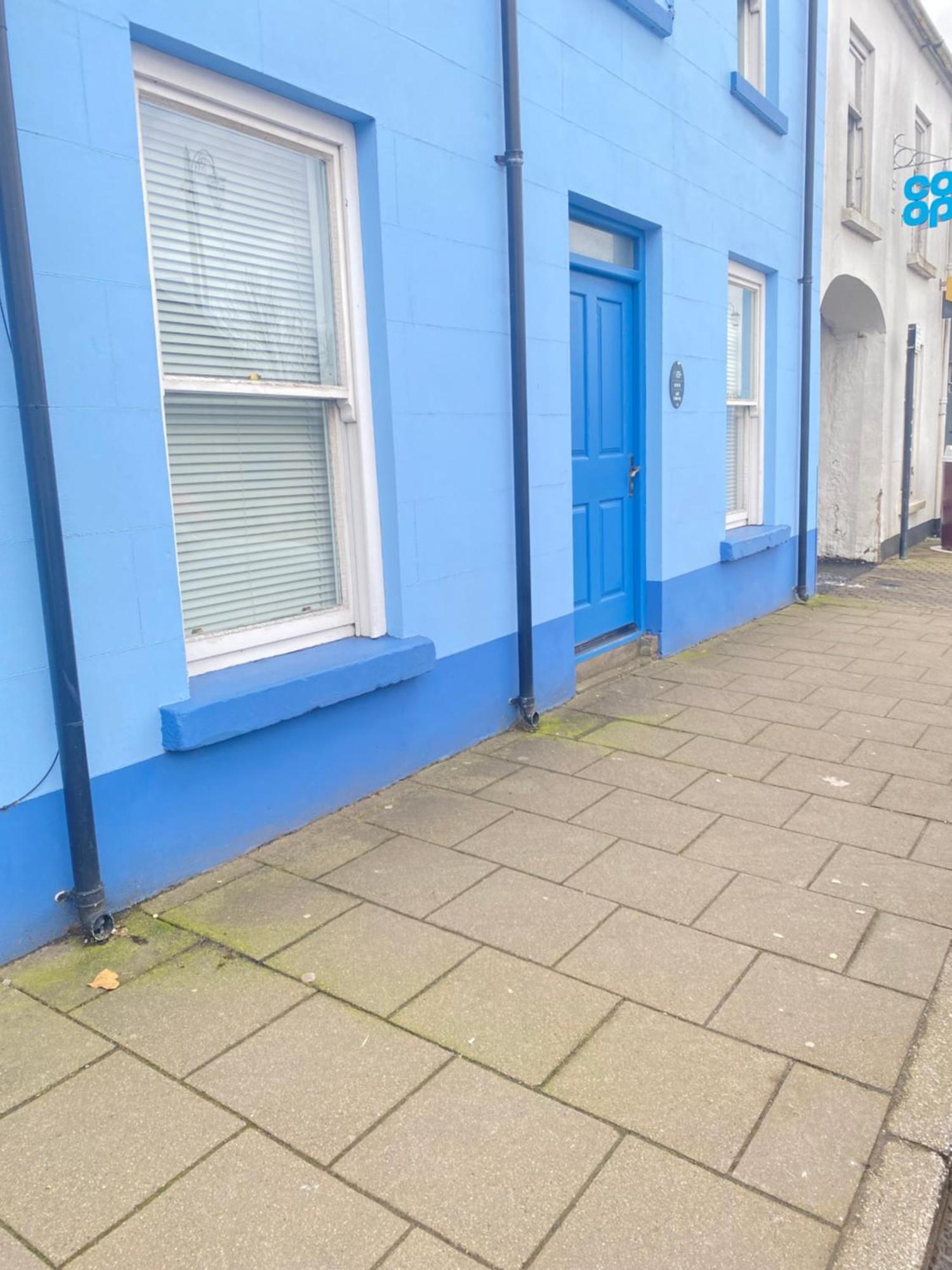 The Blue House Apartments Bushmills Dış mekan fotoğraf